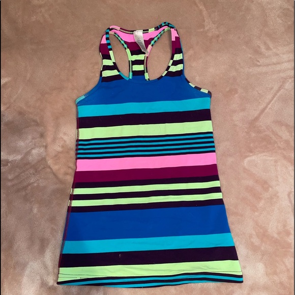 ivivva tank - Picture 1 of 4